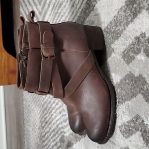 Tara M size 10 barely worn